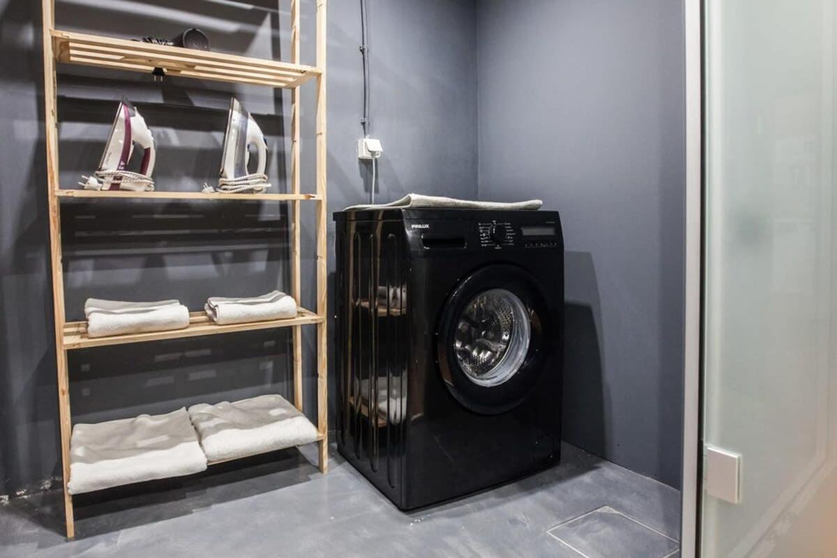 Trendy Industrial Apt Next To Museum Of Acropolis Atenas Exterior foto